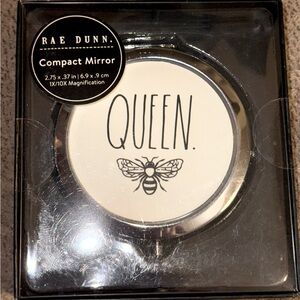 NIB RAE DUNN “Queen Bee” Magnification Compact Mirror